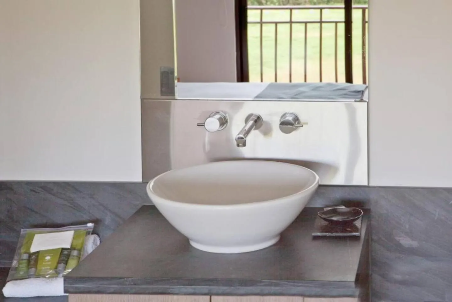 'Zami' Penthouse Resort-Style Living At Temple Palm Cove